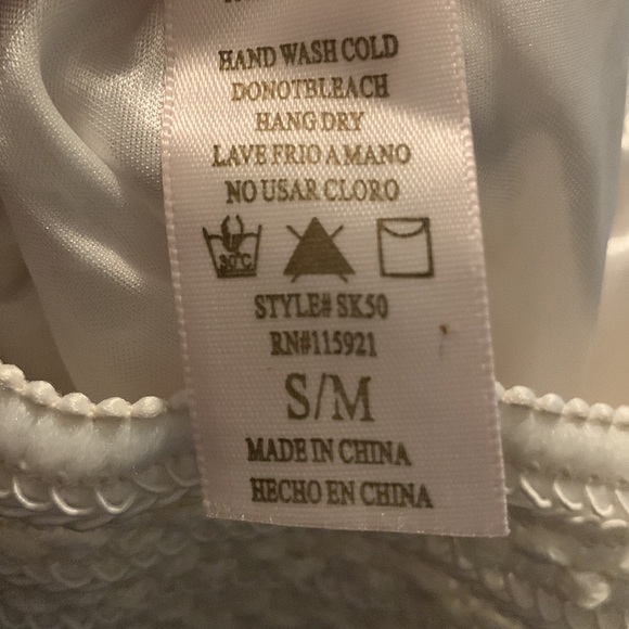 Thick Lace White Skirt (S/M) - Picture 2 of 2